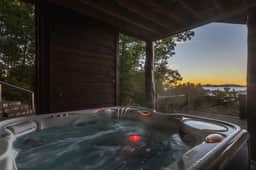 Epic Mtn Views • Hot Tub • Fire Pit • Sleeps 13 - Image 4