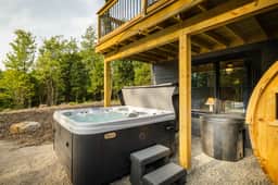 Close to Sunday River: Hot Tub, Sauna, Cold Plunge - Image 2