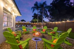 Pool • Hot Tub• Putt Putt • Game Room • Karaoke - Image 3