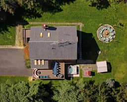 Poconos Retreat: Theater, Hot Tub, Sauna, Games - Image 2