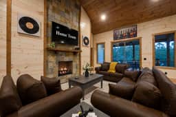 Broken Bow Retreat | Pool, Hot Tub & Games - Image 5