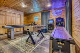 4BR Blue Ridge Cabin • Mtn Views, Sauna & Hot Tub - Image 4