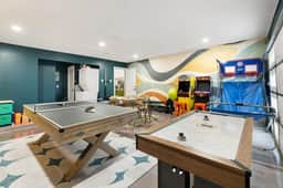 Austin Retreat - Pool, Hot Tub & Game Room - Image 4