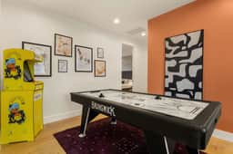 Austin Oasis: Pool, Hot Tub, Sauna, Gym, Mini Golf - Image 5