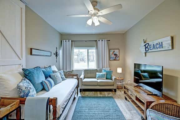 Isle Getaway~Boardwalk to Beach~Community Pool - Image 1