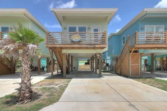 Poco Cabana- Cute Bungalow | 2 Community Pools! - Image 1