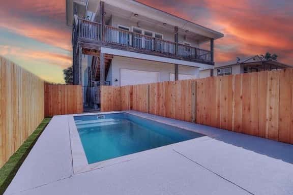 Nauti Paradise- Private Pool | Game Room - Image 1