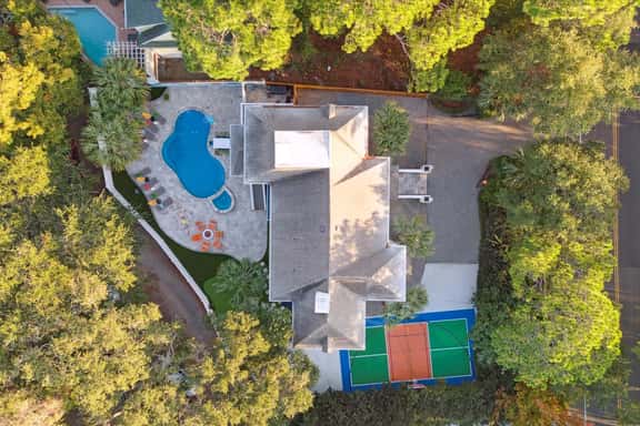 Golf Sim~Pickleball~Theater~Sauna~Games~Sleeps 24 - Image 1