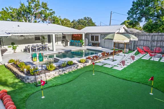 Sleeps 20~Basketball Court~Pool~Movie Room - Image 1