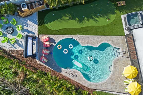 Backyard Paradise • Sleeps 14 • Arcade Games • Spa - Image 1
