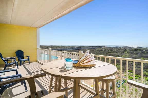 Ocean Views~Boardwalk Access~Large Community Pool - Image 1