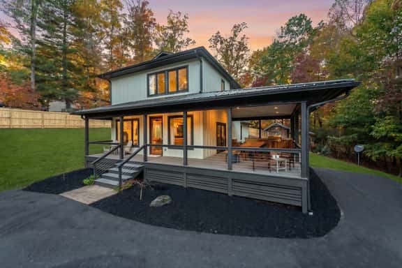 Near Asheville! Hot Tub~Fire Pit~BBQ - Image 1