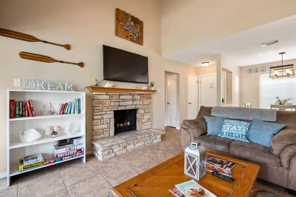 Canyon Lake Escape: Pool, Balcony, Pet Friendly - Image 1