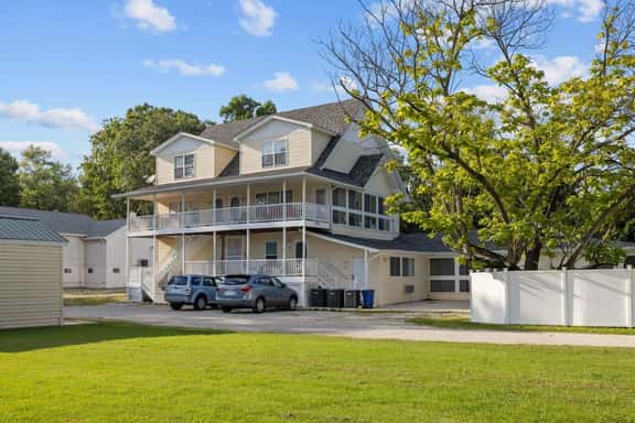 Downtown Kimmswick Studio~Renovated~Prime Location - Image 1
