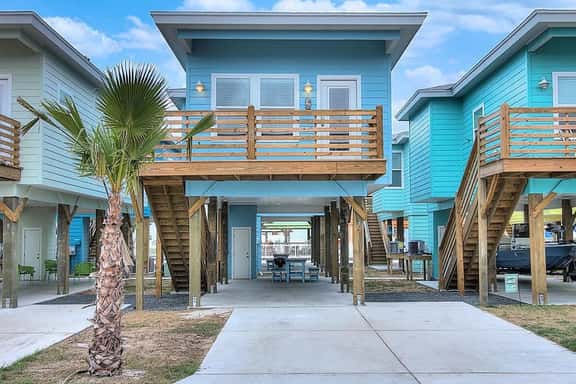 Sea Clusion- Golf Cart Friendly | Pet Friendly - Image 1
