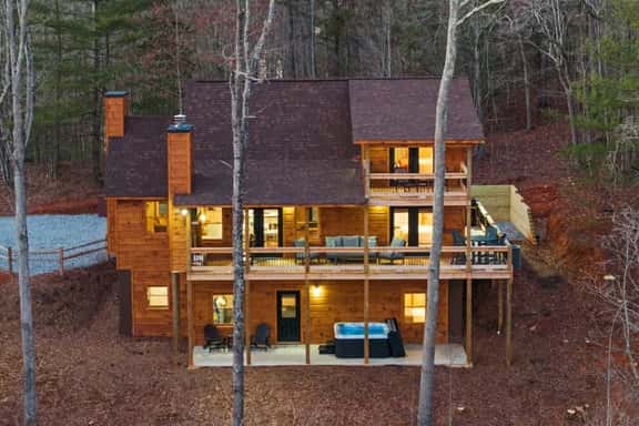 Blue Ridge Mtn Cabin – Hot Tub, Pool Table, Fire Pit - Image 1