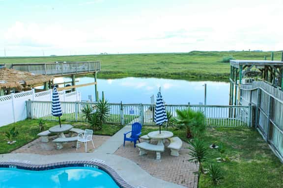 Cozy Canal Retreat Pool, Fishing, & Close to Beach - Image 1