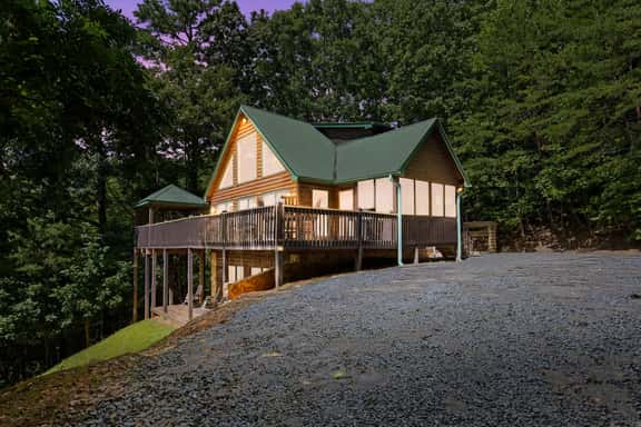 Mountain Views-Hot Tub-Games-Pool & Foosball - Image 1