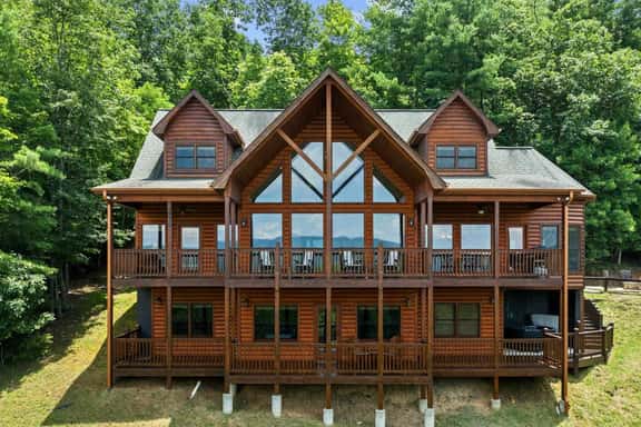 Stunning Mtn Views! Sleeps 10~Hot Tub~Game Room - Image 1