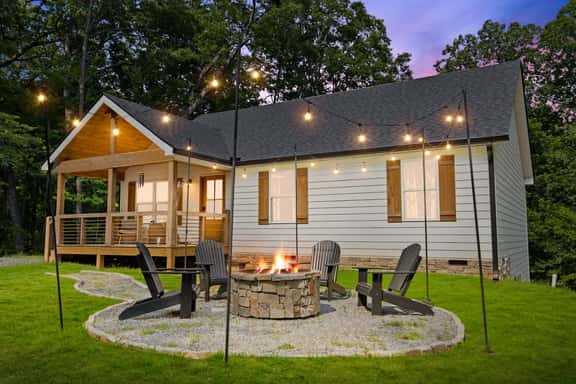 MTN Views | Hot Tub | Games | Dog Friendly - Image 1