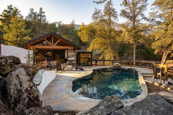 Prime Sequoia Stay: Pool • Hot Tub • Sauna • Views - Image 1
