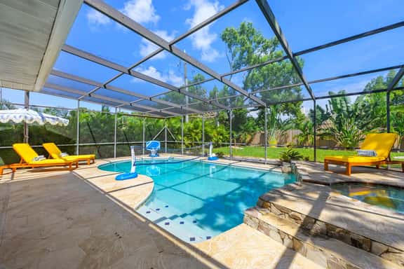 Pool, Games & More—Fun for Everyone! - Image 1