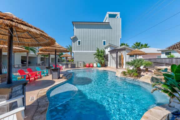Spacious TownHouse ~ Walk to Beach ~ Resort Pool - Image 1