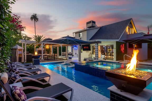 Luminosity Escape • Pool • Hot Tub • Dog-friendly - Image 1