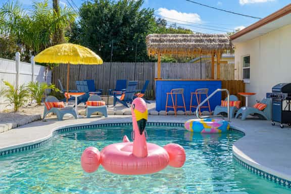 Backyard Oasis • Pool •  Hot Tub • Putt Putt • Bar - Image 1