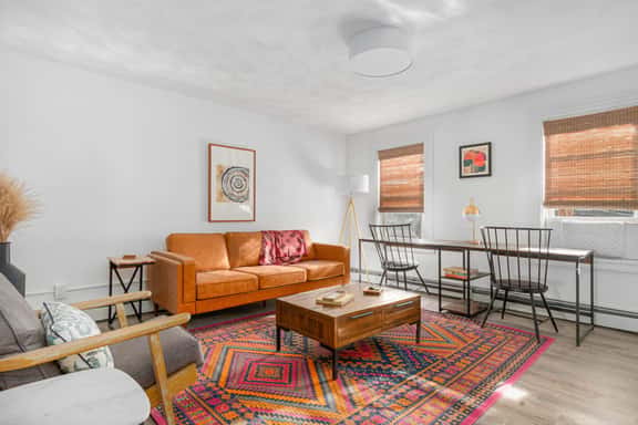 Warren 1BR Spa Escape | Walkable & Waterfront - Image 1