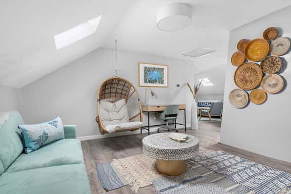 Downtown Warren Top Floor Loft 3BR: Spa | Walkable - Image 1