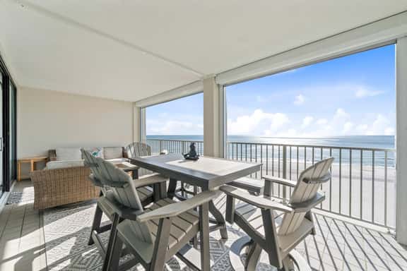 Beach Front • 7th Floor • Views • Pools • Hot Tub - Image 1
