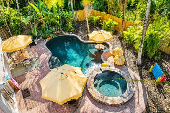 Bradenton Bliss | Heated Pool | Hot Tub | Tiki Bar - Image 1