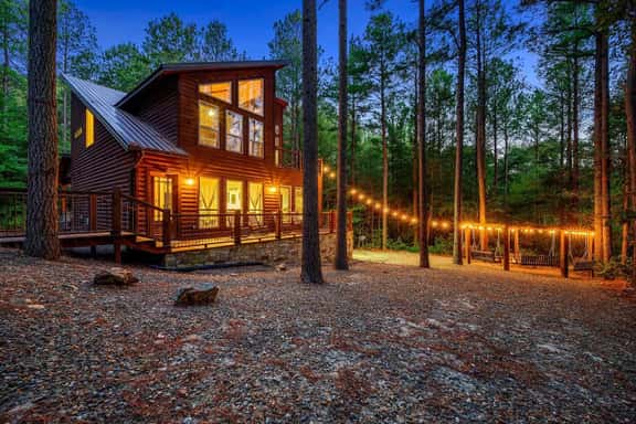 Aspen Creek Lodge • Spacious Luxury Cabin Retreat - Image 1