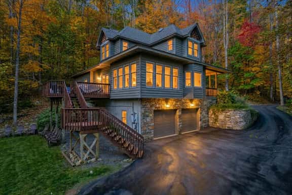 Mountain Views | Hot Tub | Firepit | Game Room - Image 1