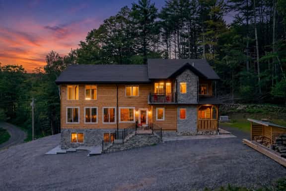 The Grafton Lodge | Secluded Green Mountain Escape - Image 1