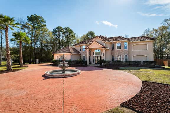 Sleeps 16 | Pool + Slide | Family Retreat - Image 1