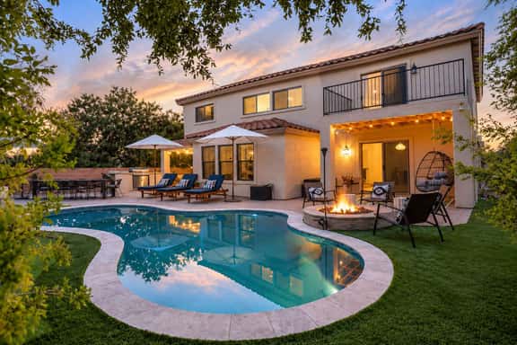 Desert Arcade Oasis | Putt Putt, Pool & Fire Pit - Image 1