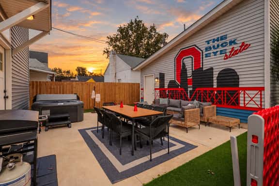 Scarlet State of Mind | Hot Tub + Games - Image 1