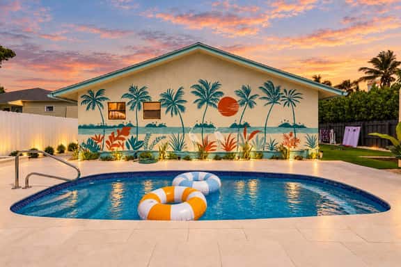 Palm Beach Retreat | Pool, Cold Plunge & Games - Image 1