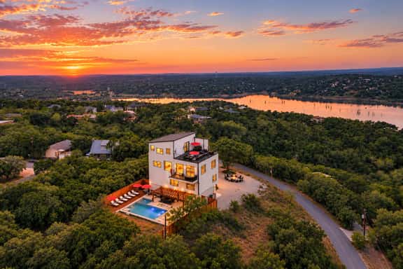 Wildlight House: Elevate | Luxury Above it All - Image 1
