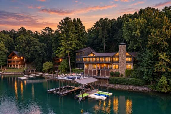 5BR Lakefront | Dock, Hot Tub & Theater • Games - Image 1