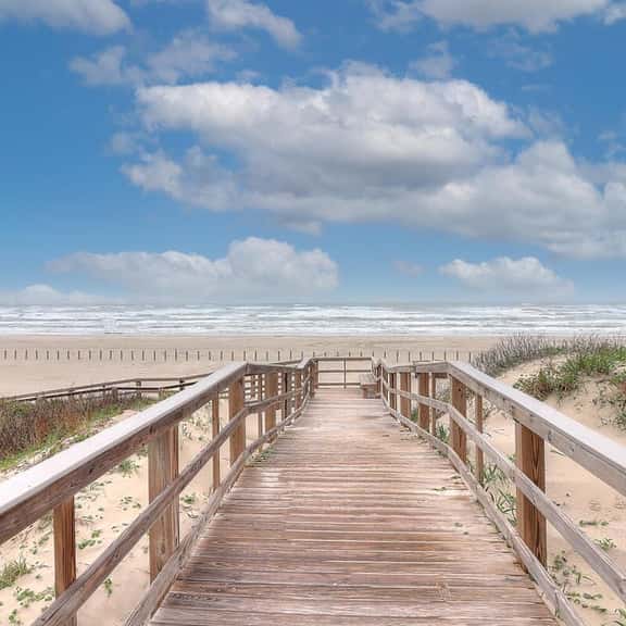 Sea Escape-Boardwalk Access~Large Community Pool! - Image 1