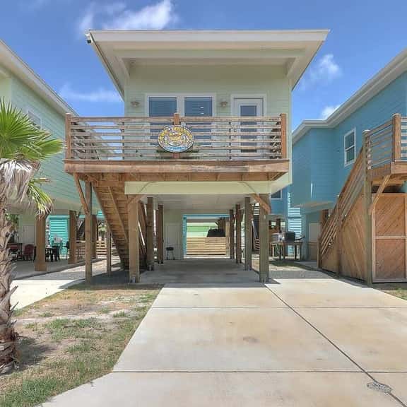 Poco Cabana- Cute Bungalow | 2 Community Pools! - Image 1