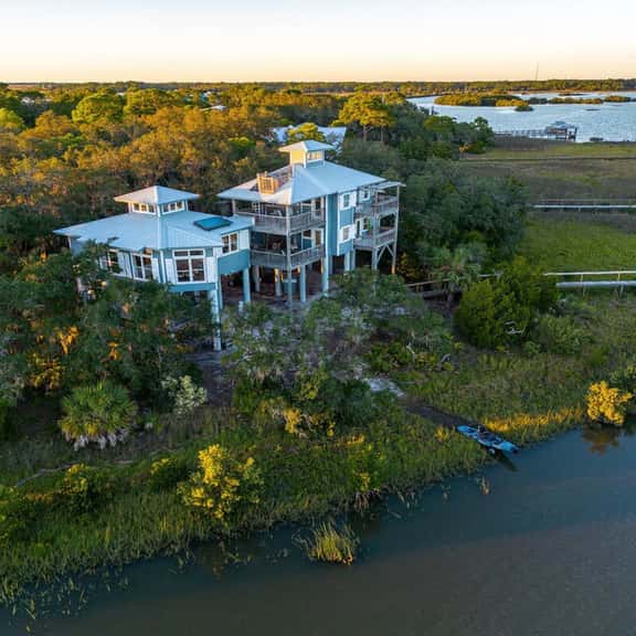 3 Story Haven! Fire Pit+kayaks~updated~360 Views! - Image 1