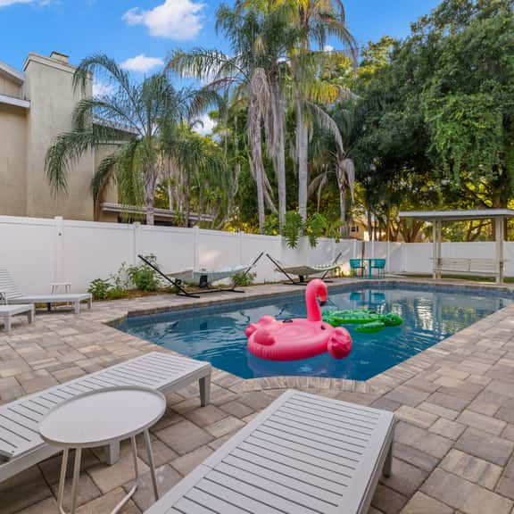 Hot Tub ~ Sportscourt ~ Game Room ~ 5 min to Beach! - Image 1