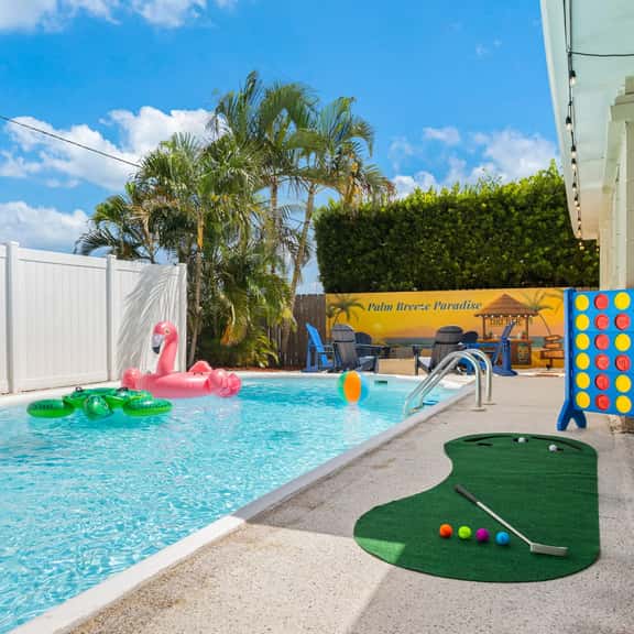 7 Mins to the Beach | Pool, Games & Family Fun - Image 1