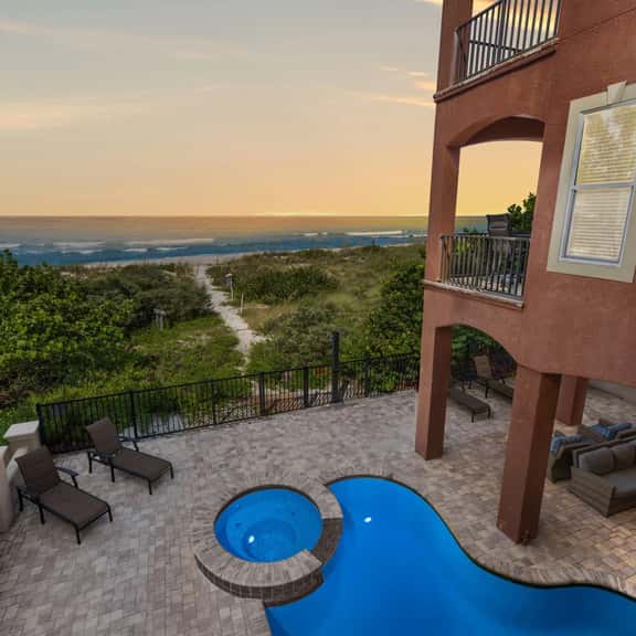 Beachfront Villa: Heated Pool, Spa & Pool Table - Image 1