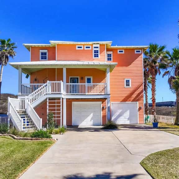 Amazing Beach Views~Boardwalk to Beach~Shared Pool - Image 1