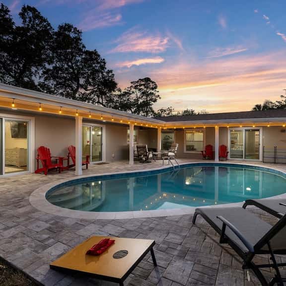 10 Mins to Beach-Heated Pool~Ping Pong+Pool Table - Image 1
